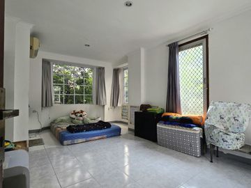 Rumah di komplek marinir pondok kelapa jakarta timur