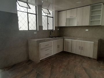 Casa en Venta / Sector Urbanizacion Ichalillo