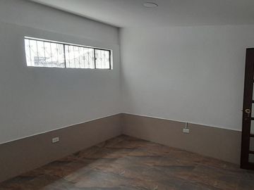 Casa en Venta / Sector Urbanizacion Ichalillo