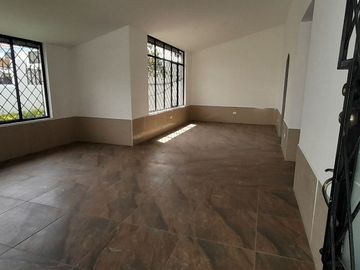Casa en Venta / Sector Urbanizacion Ichalillo
