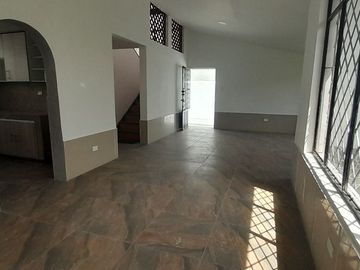 Casa en Venta / Sector Urbanizacion Ichalillo