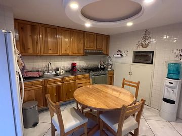 CASA EN VENTA, LOMAS ESTRELLAS, EN IZTAPALAPA.