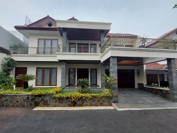 Rumah design modern di pejaten jatipadang jakarta selatan