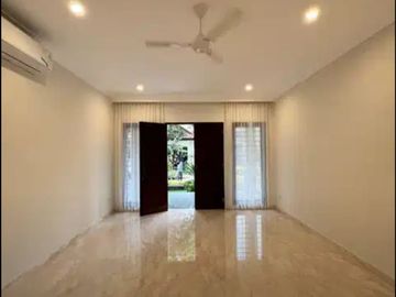 Rumah design modern di pejaten jatipadang jakarta selatan