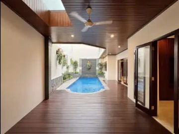 Rumah design modern di pejaten jatipadang jakarta selatan