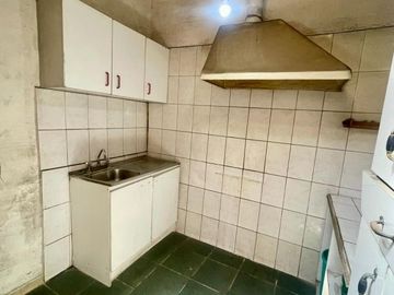 SE VENDE CASA EN PASAJE CERRADO 2D 1B 81MTS2 COMUNA SANTIAGO