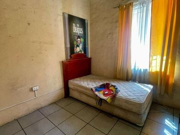 SE VENDE CASA EN PASAJE CERRADO 2D 1B 81MTS2 COMUNA SANTIAGO