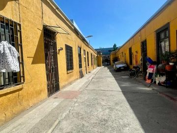 SE VENDE CASA EN PASAJE CERRADO 2D 1B 81MTS2 COMUNA SANTIAGO