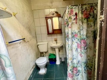 SE VENDE CASA EN PASAJE CERRADO 2D 1B 81MTS2 COMUNA SANTIAGO