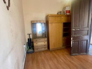 SE VENDE CASA EN PASAJE CERRADO 2D 1B 81MTS2 COMUNA SANTIAGO