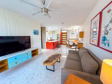 VENTA - Condominio en Playa Escondida.
