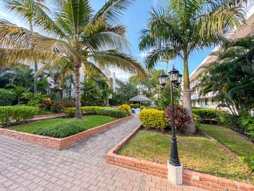 VENTA - Condominio en Playa Escondida.