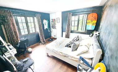 Spacious 4-Level House for Sale in AFPOVAI Phase 2, Taguig