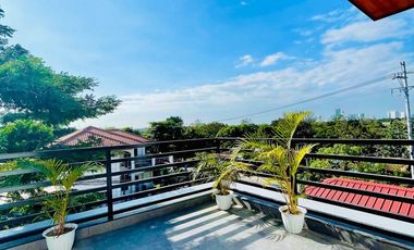 Brand New Modern 3-Storey House with Roof Deck in AFPOVAI Phase 2