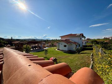 LINDA CASA CAMPESTRE EN VENTA EN LA MESA DE LOS SANTOS