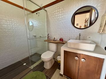 LINDA CASA CAMPESTRE EN VENTA EN LA MESA DE LOS SANTOS