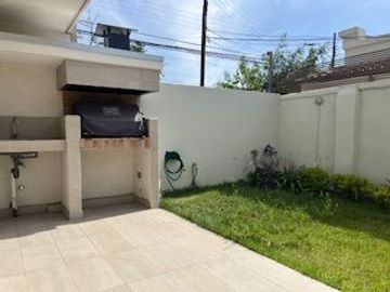 CASAS VERTICALES EN CUARTA AVENIDA , SAN MIGUEL