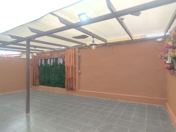 Venta casa Urbanizacion La Joya Av Leon Febres Cordero Daule Guayaquil