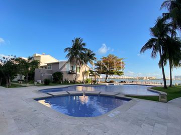 Casa en Venta, Zona Hotelera, Cancún, Quintana Roo.