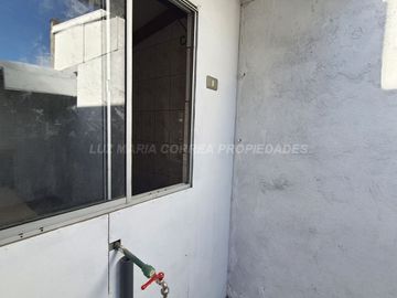 Comodidad y Calidez: Casa de Dos Pisos en Conjunto Habitacional Hermano Bonifacio Martinez II, Quillota