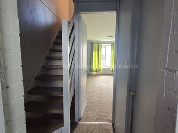 Comodidad y Calidez: Casa de Dos Pisos en Conjunto Habitacional Hermano Bonifacio Martinez II, Quillota