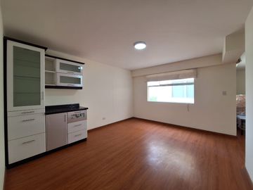 ¡VENTA OCASIÓN DEPARTAMENTO 3ER PISO CERCA DEL PENTAGONITO!