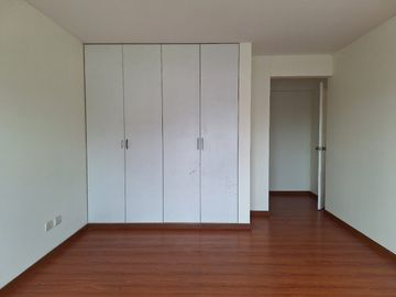 ¡VENTA OCASIÓN DEPARTAMENTO 3ER PISO CERCA DEL PENTAGONITO!