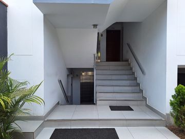 ¡VENTA OCASIÓN DEPARTAMENTO 3ER PISO CERCA DEL PENTAGONITO!
