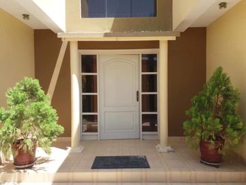 AMPLIA CASA EN VENTA LOMA BLANCA - PIURA