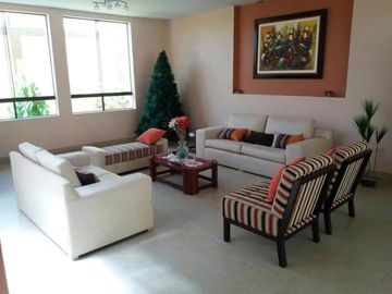AMPLIA CASA EN VENTA LOMA BLANCA - PIURA
