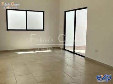 Casa de 3 recamaras en venta en Chichi Suarez Mérida Yucatán - Preventa a 12 y 18 meses