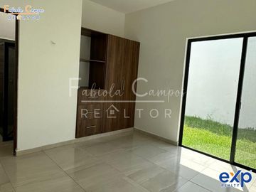 Casa de 3 recamaras en venta en Chichi Suarez Mérida Yucatán - Preventa a 12 y 18 meses