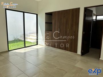Casa de 3 recamaras en venta en Chichi Suarez Mérida Yucatán - Preventa a 12 y 18 meses