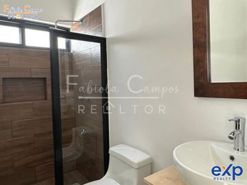 Casa de 3 recamaras en venta en Chichi Suarez Mérida Yucatán - Preventa a 12 y 18 meses