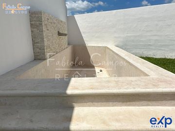 Casa de 3 recamaras en venta en Chichi Suarez Mérida Yucatán - Preventa a 12 y 18 meses