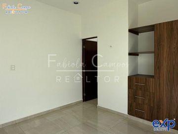 Casa de 3 recamaras en venta en Chichi Suarez Mérida Yucatán - Preventa a 12 y 18 meses