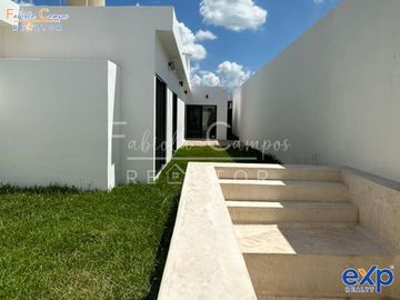 Casa de 3 recamaras en venta en Chichi Suarez Mérida Yucatán - Preventa a 12 y 18 meses