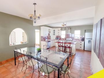 Se vende residencia amueblada en San Carlos, Sonora.