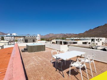 Se vende residencia amueblada en San Carlos, Sonora.