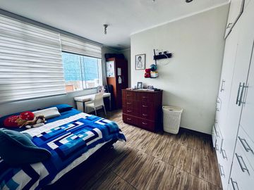 VENDO LINDO DEPARTAMENTO REMODELADO