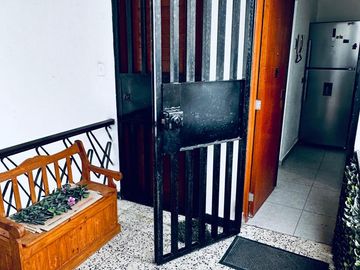 VENDO LINDO DEPARTAMENTO REMODELADO