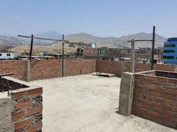 CASA EN VENTA - MANCHAY
