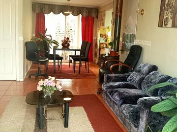 Nuevo precio! Venta casa 3D2B con cabaña 3D1B en sector Las Mariposas, Chillán
