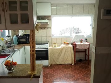 Nuevo precio! Venta casa 3D2B con cabaña 3D1B en sector Las Mariposas, Chillán