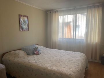 Nuevo precio! Venta casa 3D2B con cabaña 3D1B en sector Las Mariposas, Chillán