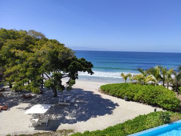 DEPARTAMENTO FRENTE AL MAR EN VENTA EN PUNTA DE MITA EN BOLONGO