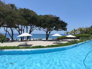 DEPARTAMENTO FRENTE AL MAR EN VENTA EN PUNTA DE MITA EN BOLONGO