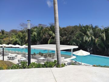 DEPARTAMENTO FRENTE AL MAR EN VENTA EN PUNTA DE MITA EN BOLONGO