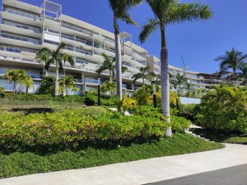 DEPARTAMENTO FRENTE AL MAR EN VENTA EN PUNTA DE MITA EN BOLONGO