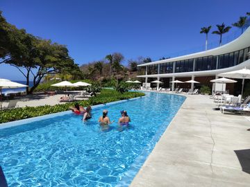 DEPARTAMENTO FRENTE AL MAR EN VENTA EN PUNTA DE MITA EN BOLONGO